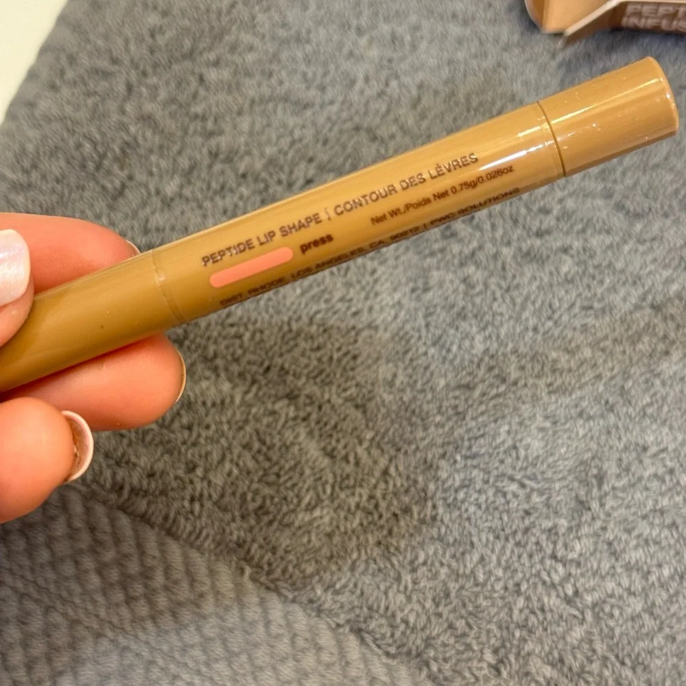 Rhode Lip Liner in shade Press (Pink) Brand New - Picture 4 of 5